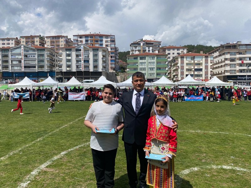 23 Nisan Ulusal Egemenlik ve Çocuk Bayramı İlçe Stadımızda Kutlandı